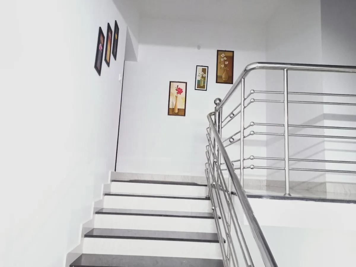 דירות Nandana'S Residency מונאר
